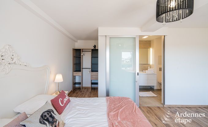 Vakantiehuis in Moustier-en-Fagne voor 14 in de Franse  Ardennen