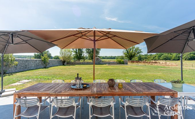 Vakantiehuis in Moustier-en-Fagne voor 14 in de Franse  Ardennen