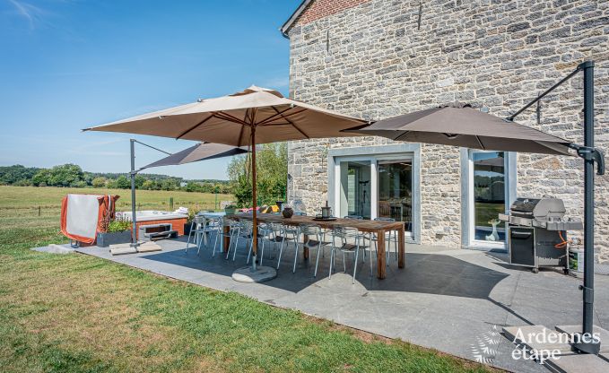 Vakantiehuis in Moustier-en-Fagne voor 14 in de Franse  Ardennen