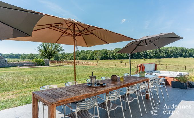 Vakantiehuis in Moustier-en-Fagne voor 14 in de Franse  Ardennen