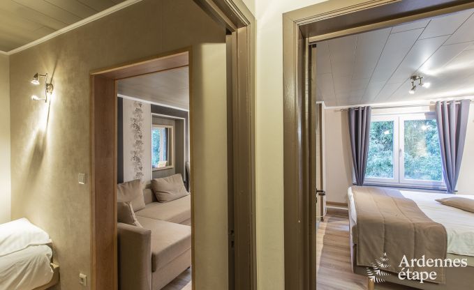 Vakantie midden in de natuur in de Ardennen: ruime villa in Houffalize (Nadrin) voor 28 personen met talrijke voorzieningen en diensten, huisdieren welkom