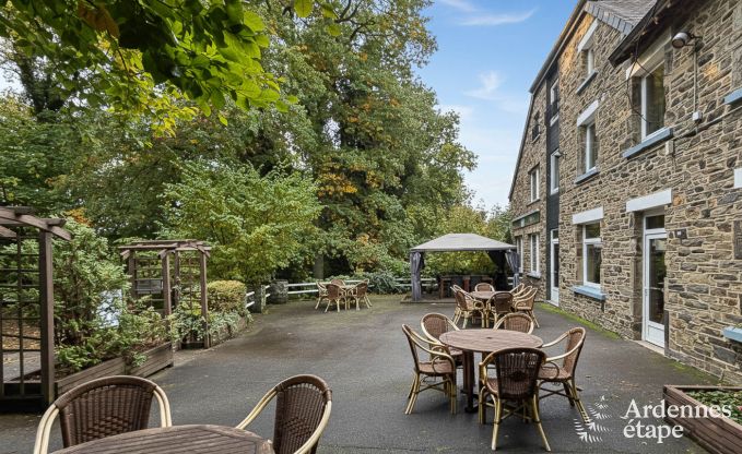 Vakantie midden in de natuur in de Ardennen: ruime villa in Houffalize (Nadrin) voor 18 personen met talrijke voorzieningen en diensten, huisdieren welkom