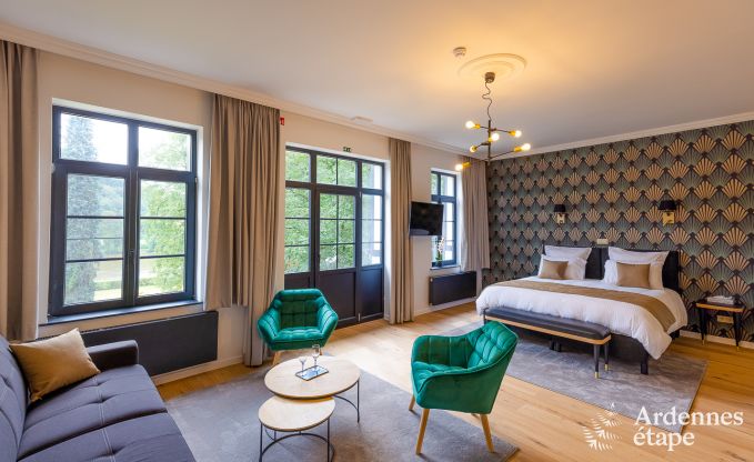 Ruime villa aan het water in Namen voor 25 personen met 8 slaap- en badkamers, priv�tuin en professioneel uitgeruste keuken