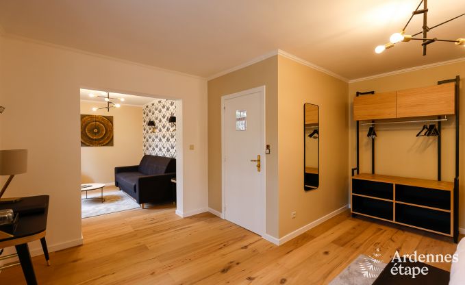 Ruime villa aan het water in Namen voor 25 personen met 8 slaap- en badkamers, priv�tuin en professioneel uitgeruste keuken