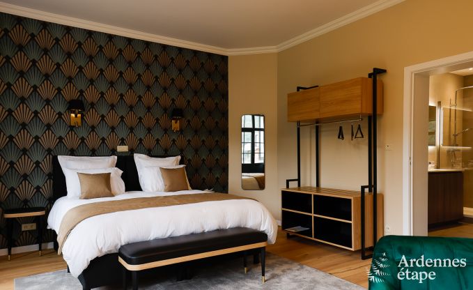 Ruime villa aan het water in Namen voor 25 personen met 8 slaap- en badkamers, priv�tuin en professioneel uitgeruste keuken