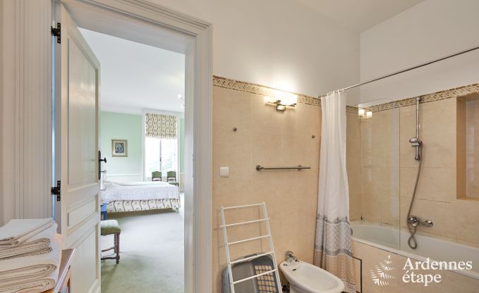 Prachtig gerenoveerd kasteel met zwembad in Nassogne, Ardennen