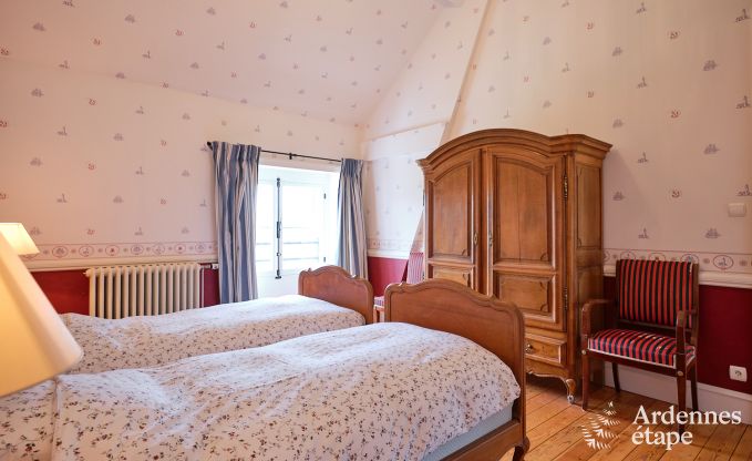 Prachtig gerenoveerd kasteel met zwembad in Nassogne, Ardennen