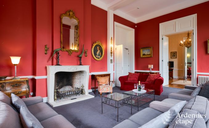 Prachtig gerenoveerd kasteel met zwembad in Nassogne, Ardennen