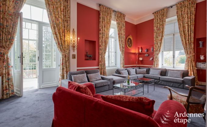 Prachtig gerenoveerd kasteel met zwembad in Nassogne, Ardennen