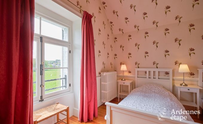 Prachtig gerenoveerd kasteel met zwembad in Nassogne, Ardennen