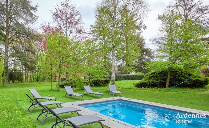 Prachtig gerenoveerd kasteel met zwembad in Nassogne, Ardennen