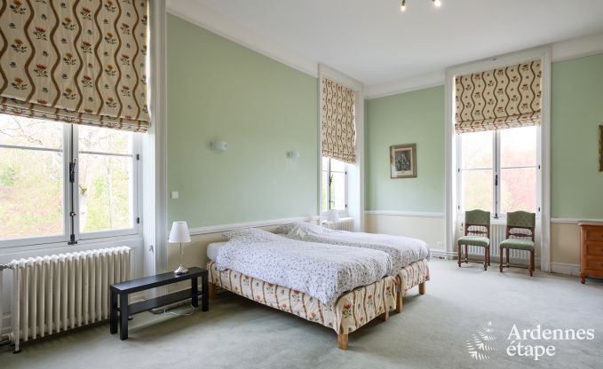 Prachtig gerenoveerd kasteel met zwembad in Nassogne, Ardennen