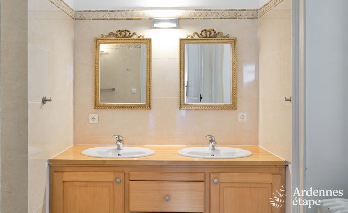 Prachtig gerenoveerd kasteel met zwembad in Nassogne, Ardennen