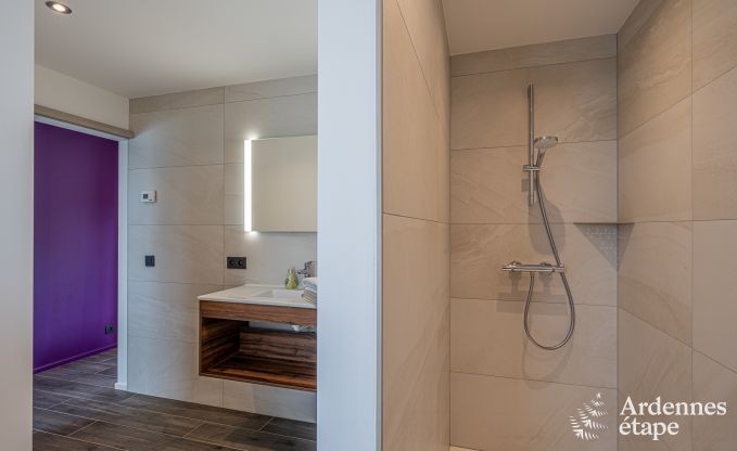 Luxe villa met binnenzwembad in Neufch�teau voor 8 personen, perfect voor gezinnen en koppels