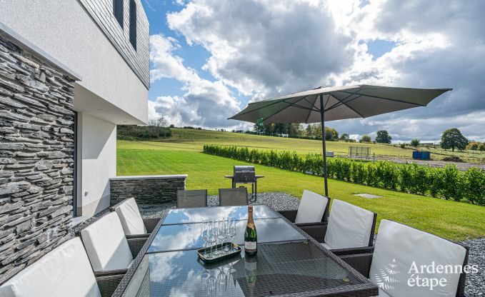 Luxe villa met binnenzwembad in Neufch�teau voor 8 personen, perfect voor gezinnen en koppels