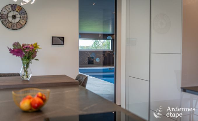 Luxe villa met binnenzwembad in Neufch�teau voor 8 personen, perfect voor gezinnen en koppels