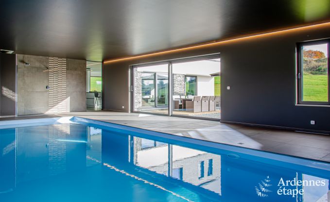 Luxe villa met binnenzwembad in Neufch�teau voor 8 personen, perfect voor gezinnen en koppels