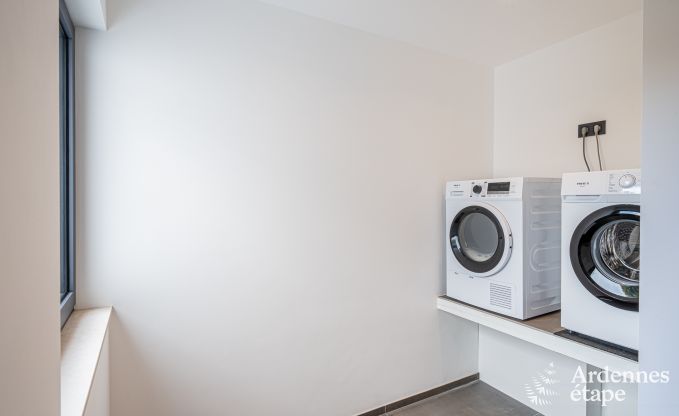 Luxe villa met binnenzwembad in Neufch�teau voor 8 personen, perfect voor gezinnen en koppels