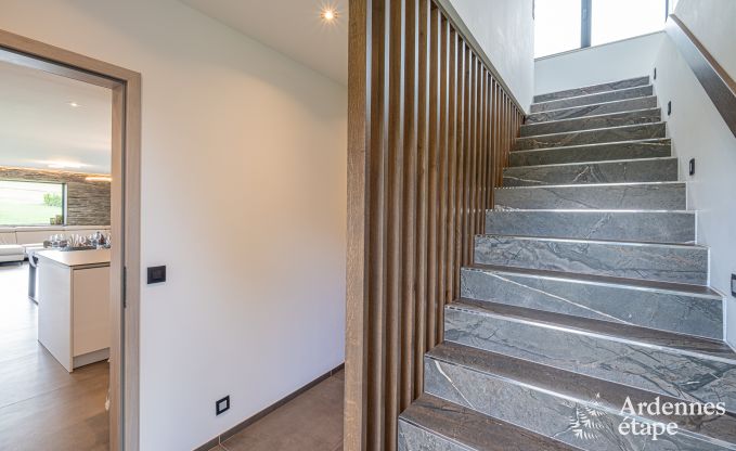 Luxe villa met binnenzwembad in Neufch�teau voor 8 personen, perfect voor gezinnen en koppels