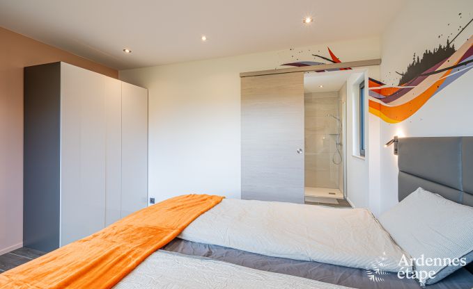 Luxe villa met binnenzwembad in Neufch�teau voor 8 personen, perfect voor gezinnen en koppels