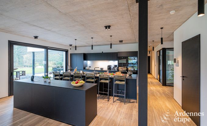 Vakantiehuis in Neufchteau voor 22/24 personen in de Ardennen