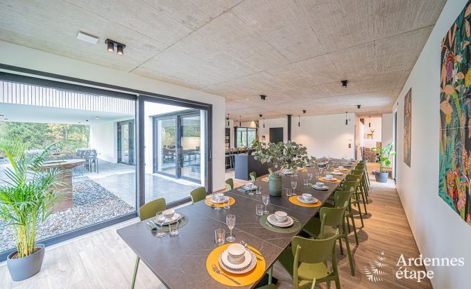 Vakantiehuis in Neufchteau voor 22/24 personen in de Ardennen