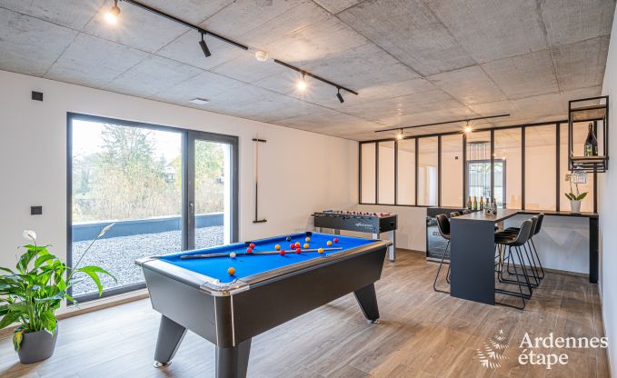 Vakantiehuis in Neufchteau voor 22/24 personen in de Ardennen