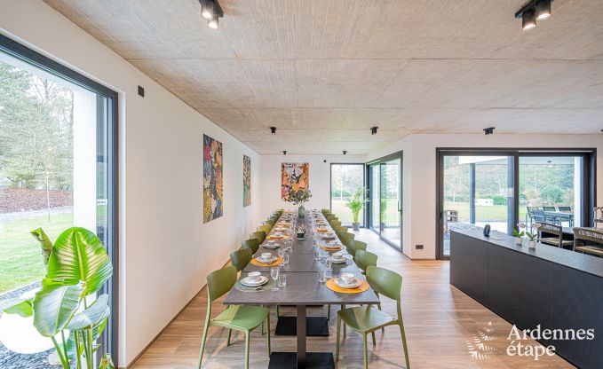 Vakantiehuis in Neufchteau voor 22/24 personen in de Ardennen