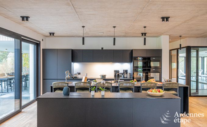 Vakantiehuis in Neufchteau voor 22/24 personen in de Ardennen