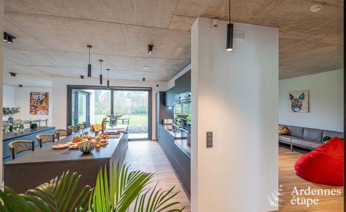 Vakantiehuis in Neufchteau voor 22/24 personen in de Ardennen