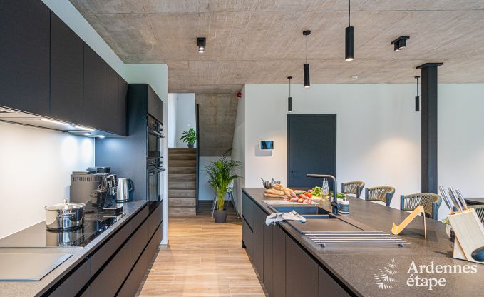 Vakantiehuis in Neufchteau voor 22/24 personen in de Ardennen