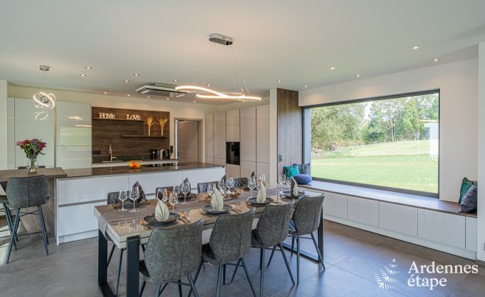 Luxe villa met binnenzwembad in Neufch�teau voor 8 personen, perfect voor gezinnen en koppels
