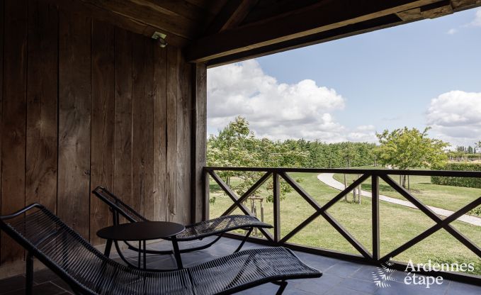 Luxueus appartement voor twee met zwembad in het prachtige Ohey