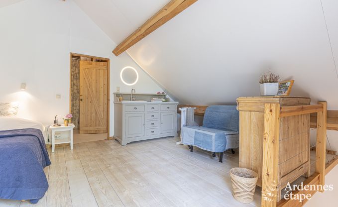 Vakantiehuis met tennisbaan in Onhaye voor 2/3 personen in de Ardennen