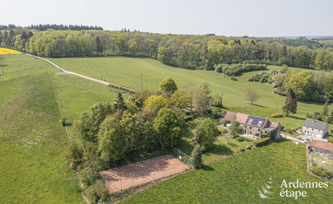 Vakantiehuis met tennisbaan in Onhaye voor 2/3 personen in de Ardennen