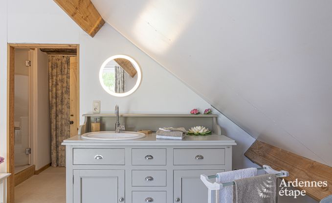 Vakantiehuis met tennisbaan in Onhaye voor 2/3 personen in de Ardennen