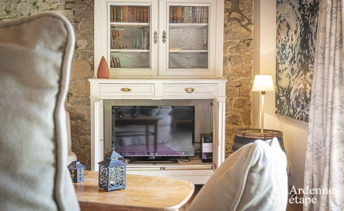 Vakantiehuis met tennisbaan in Onhaye voor 2/3 personen in de Ardennen