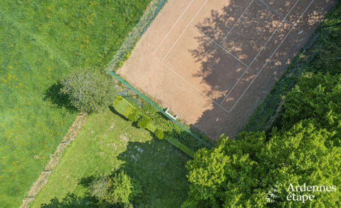Vakantiehuis met tennisbaan in Onhaye voor 2/3 personen in de Ardennen