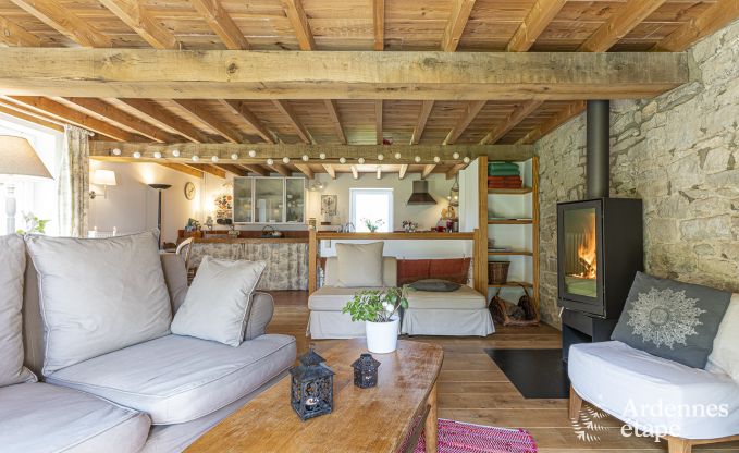 Vakantiehuis met tennisbaan in Onhaye voor 2/3 personen in de Ardennen