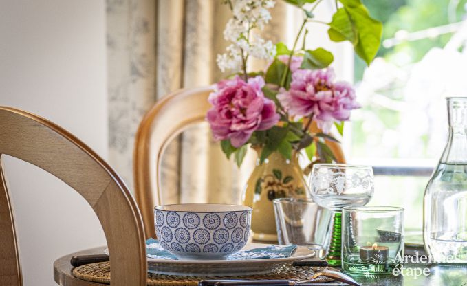 Vakantiehuis met tennisbaan in Onhaye voor 2/3 personen in de Ardennen