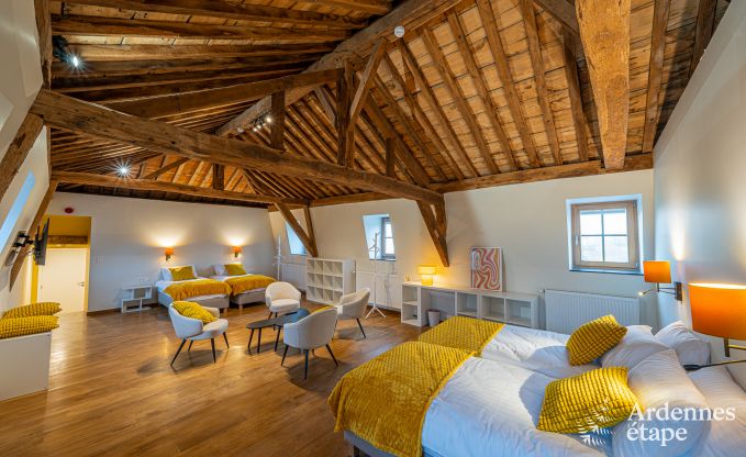 Luxe kasteel voor 30 personen in Ouffet met 14 slaapkamers, 12 badkamers, binnenzwembad, sauna en priv�tuin