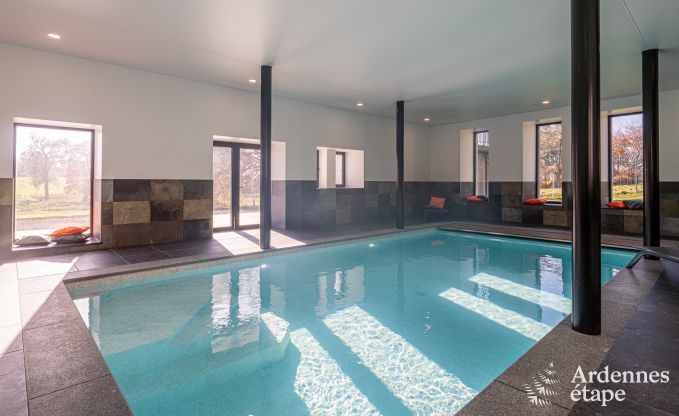 Luxe kasteel voor 30 personen in Ouffet met 14 slaapkamers, 12 badkamers, binnenzwembad, sauna en priv�tuin