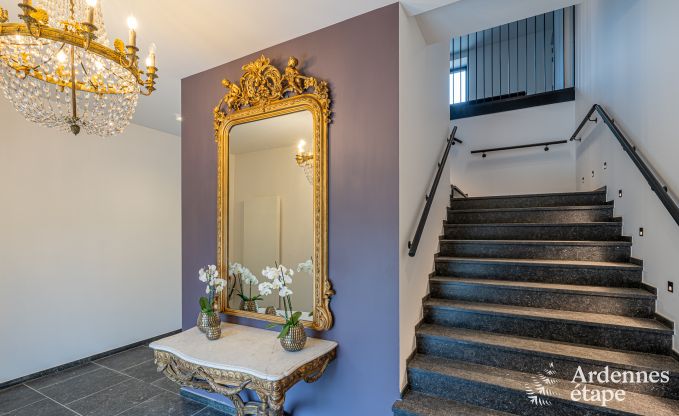 Luxe kasteel voor 30 personen in Ouffet met 14 slaapkamers, 12 badkamers, binnenzwembad, sauna en priv�tuin