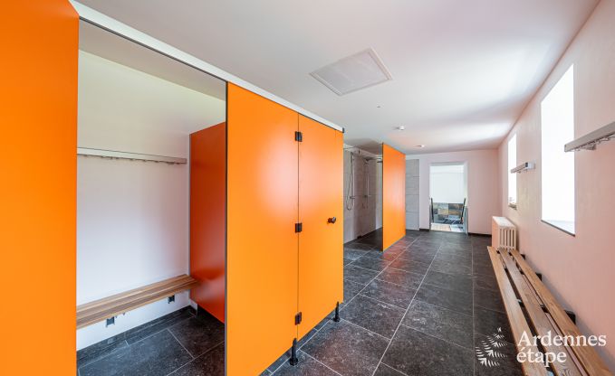 Luxe kasteel voor 30 personen in Ouffet met 14 slaapkamers, 12 badkamers, binnenzwembad, sauna en priv�tuin