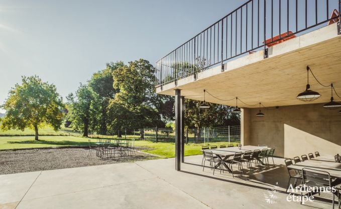 Luxe kasteel voor 30 personen in Ouffet met 14 slaapkamers, 12 badkamers, binnenzwembad, sauna en priv�tuin