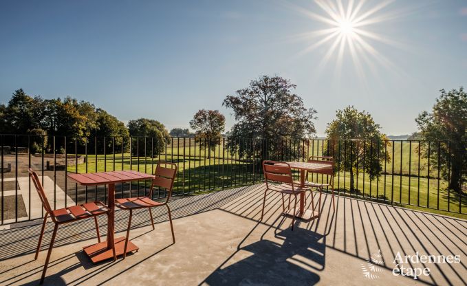 Luxe kasteel voor 30 personen in Ouffet met 14 slaapkamers, 12 badkamers, binnenzwembad, sauna en priv�tuin