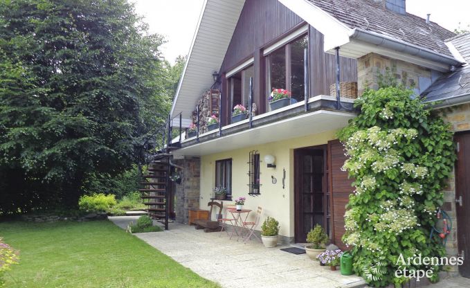 Bekoorlijk vakantiehuis met tuin voor 4 personen te huur in Ovifat