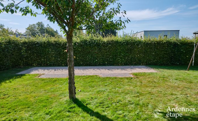 Ruim en modern natuurstenen vakantiehuis in Ovifat, Hoge Venen