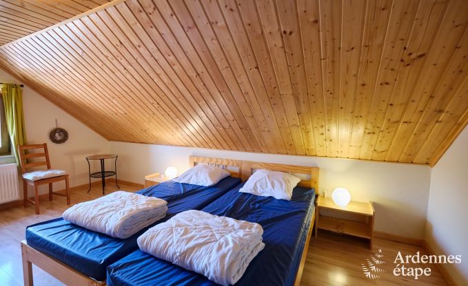 Ruim en modern natuurstenen vakantiehuis in Ovifat, Hoge Venen