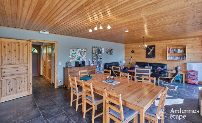 Ruim en modern natuurstenen vakantiehuis in Ovifat, Hoge Venen